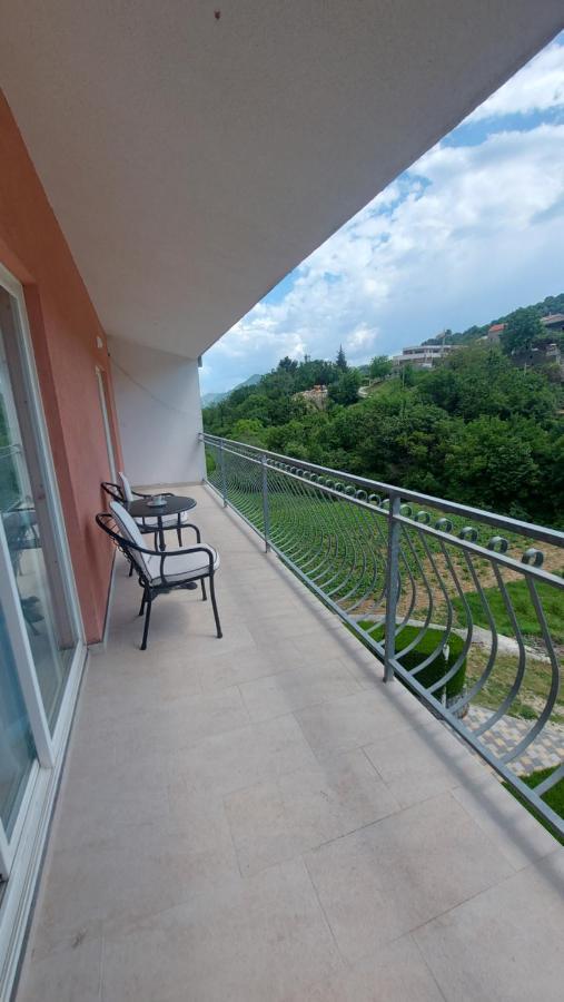 Apartman Nature Zvecanje Exterior photo